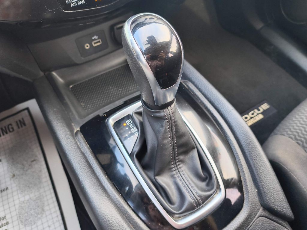 2020 Nissan Rogue Image 20