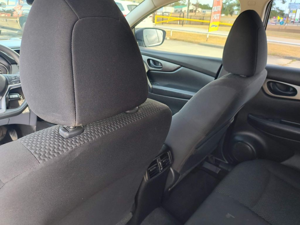 2020 Nissan Rogue Image 22