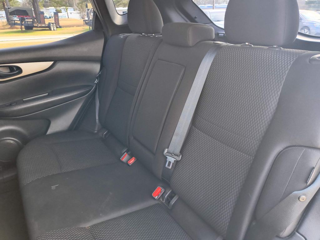 2020 Nissan Rogue Image 23