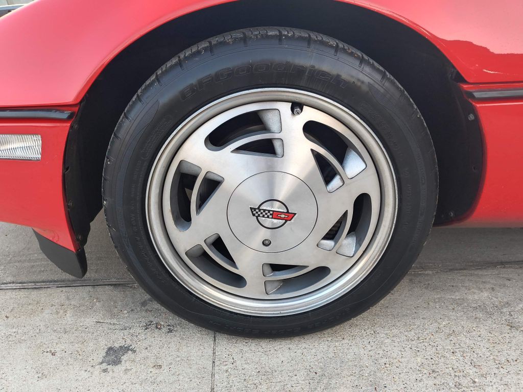 1989 Chevrolet Corvette Image 9