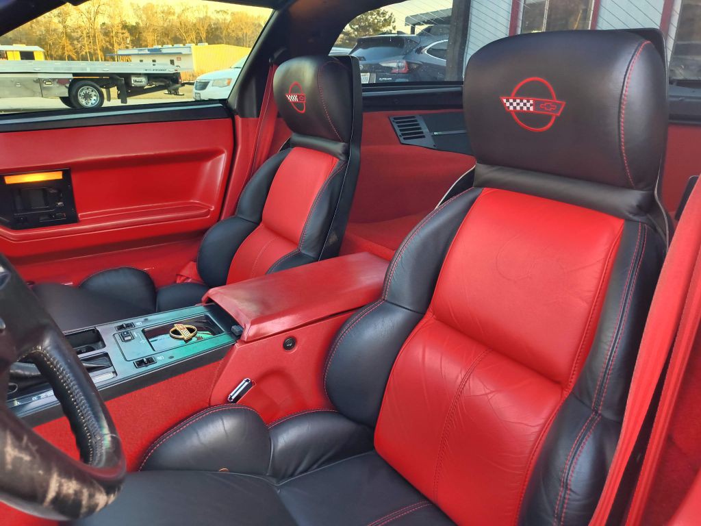 1989 Chevrolet Corvette Image 13