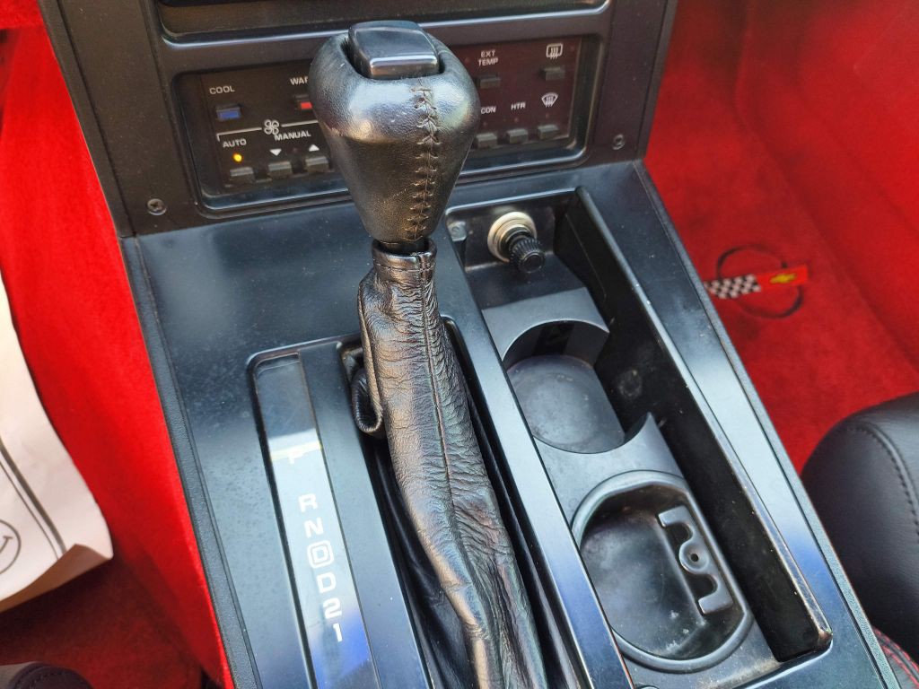 1989 Chevrolet Corvette Image 21