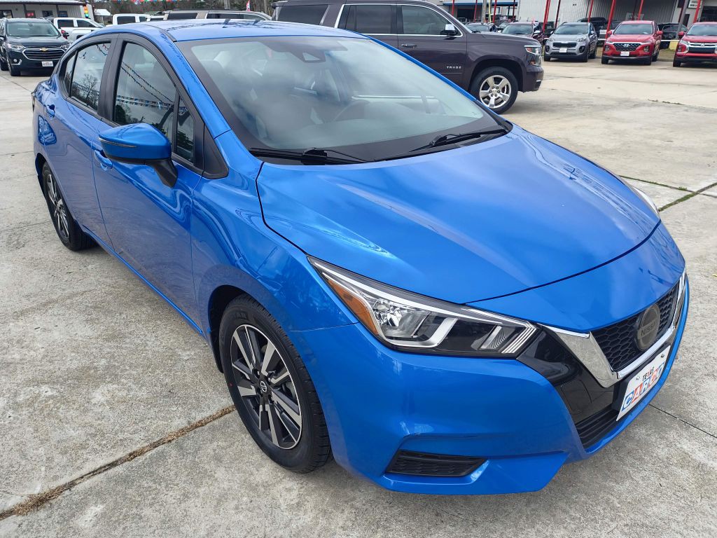 2021 Nissan Versa Image 8