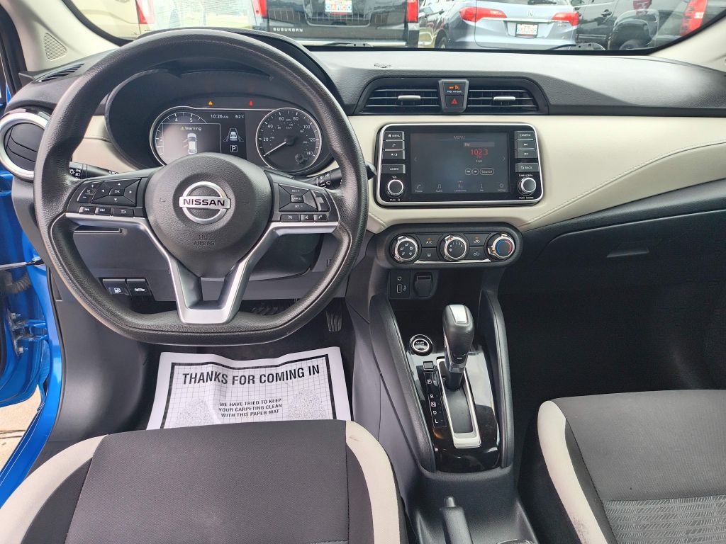 2021 Nissan Versa Image 14