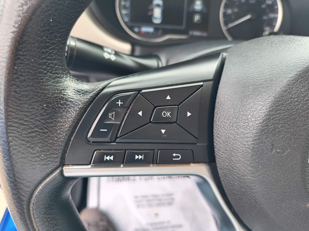 2021 Nissan Versa Image 15