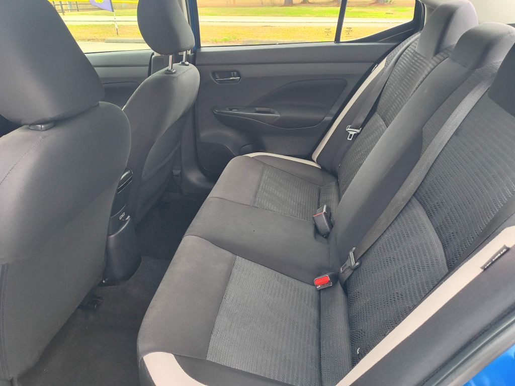 2021 Nissan Versa Image 21