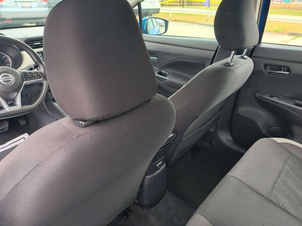 2021 Nissan Versa Image 22