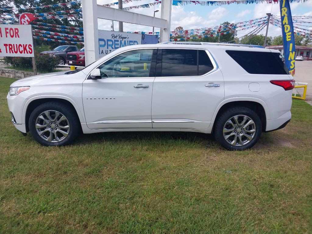 2019 Chevrolet Traverse Image 2