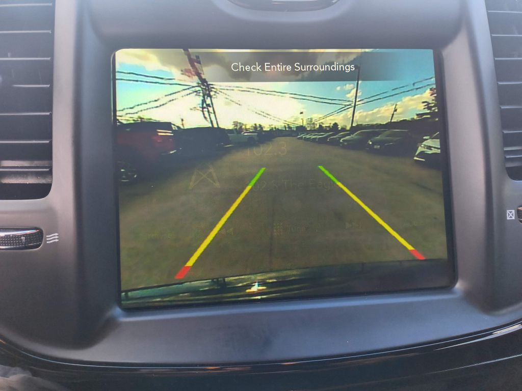 2023 Chrysler 300 Image 19