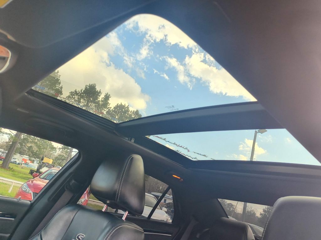 2023 Chrysler 300 Image 22