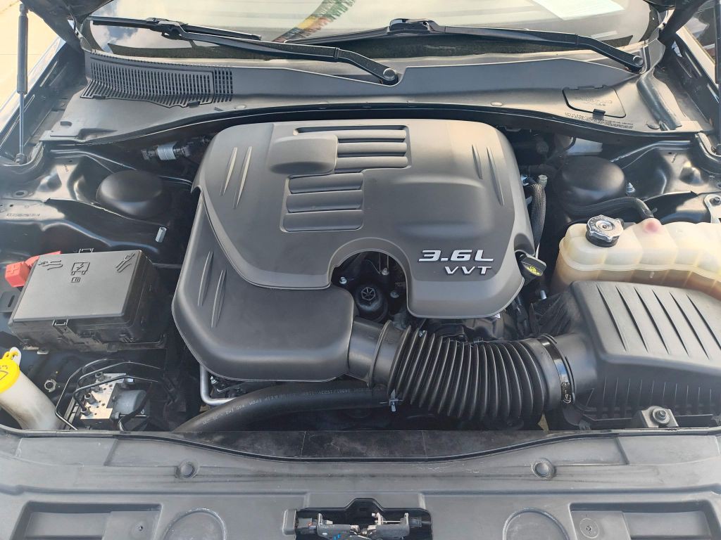 2023 Chrysler 300 Image 28