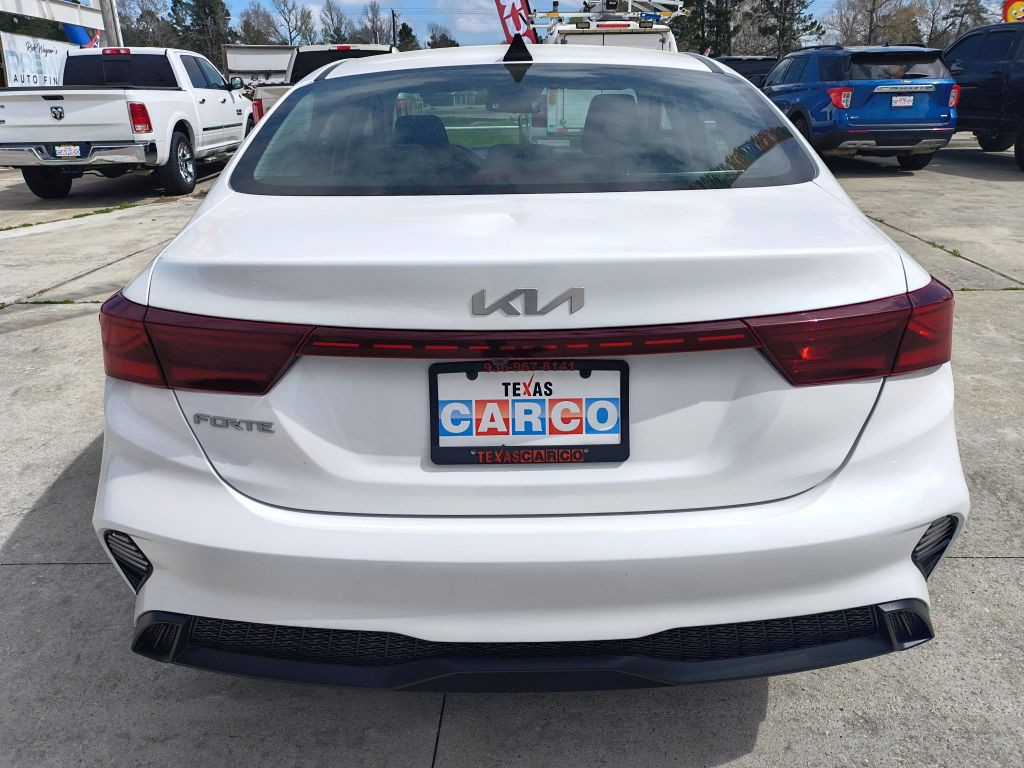 2024 Kia Forte Image 4