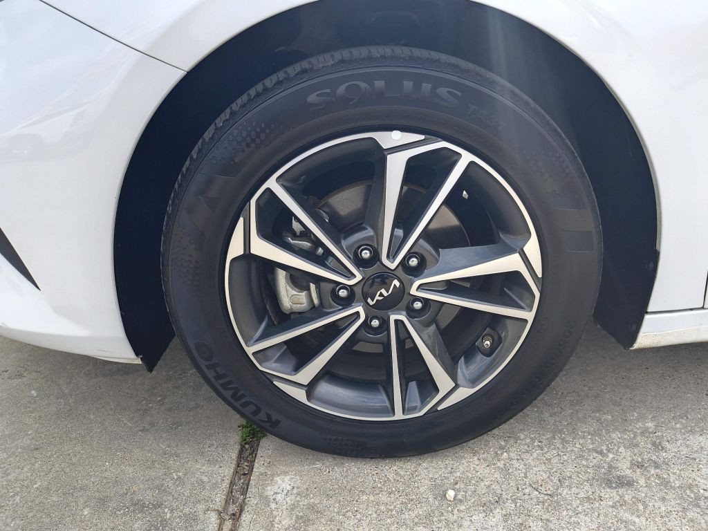 2024 Kia Forte Image 9