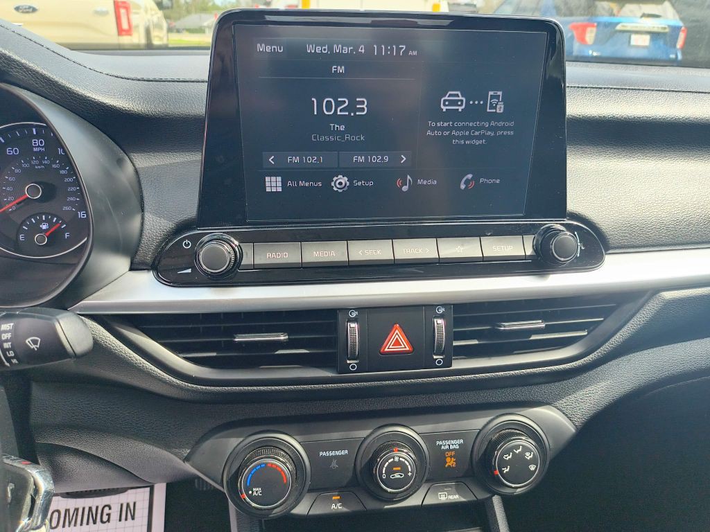 2024 Kia Forte Image 17