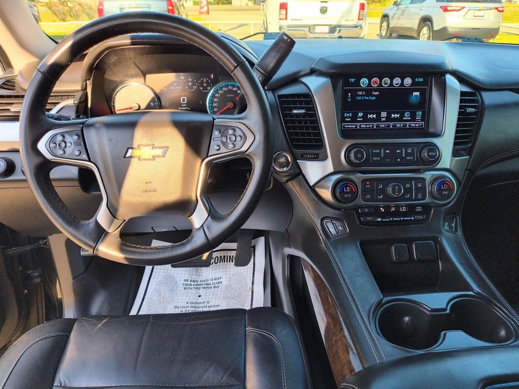 2017 Chevrolet Suburban Image 16