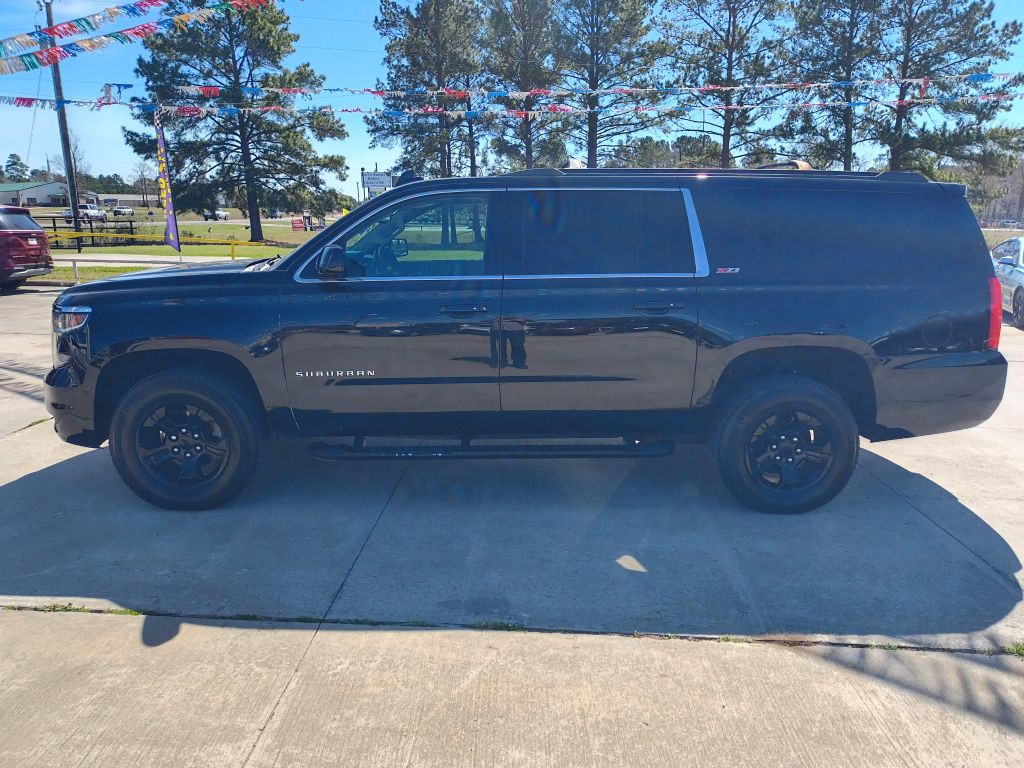 2017 Chevrolet Suburban Image 2