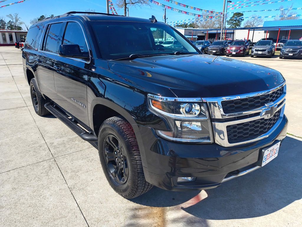 2017 Chevrolet Suburban Image 7