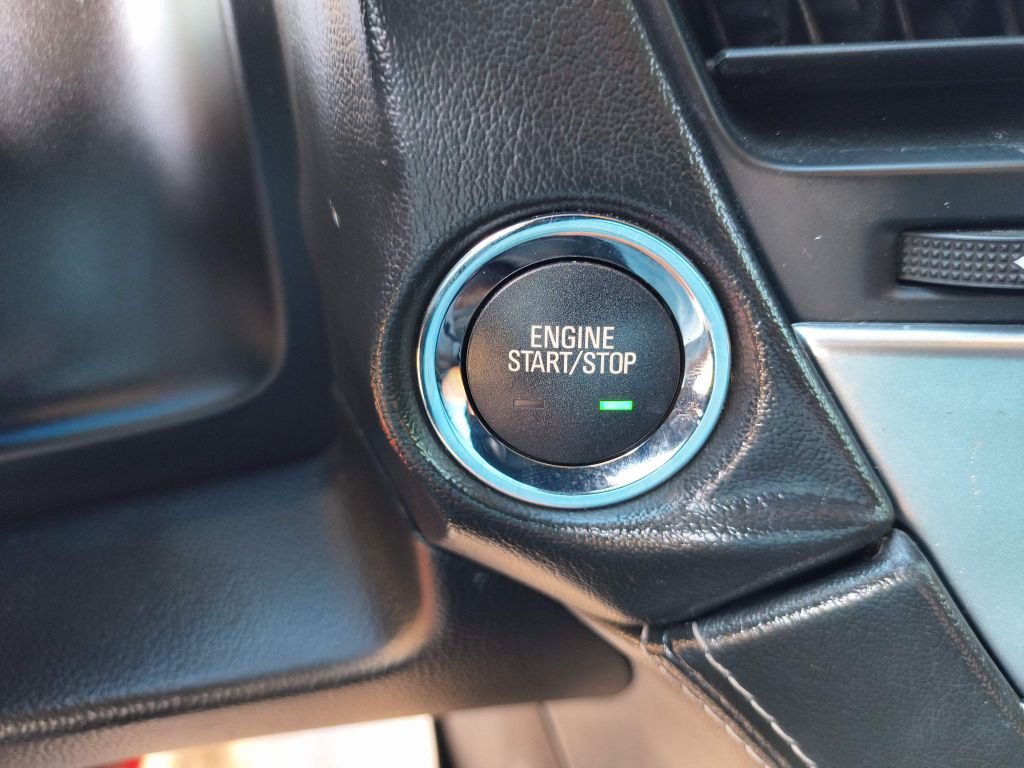 2017 Chevrolet Suburban Image 23