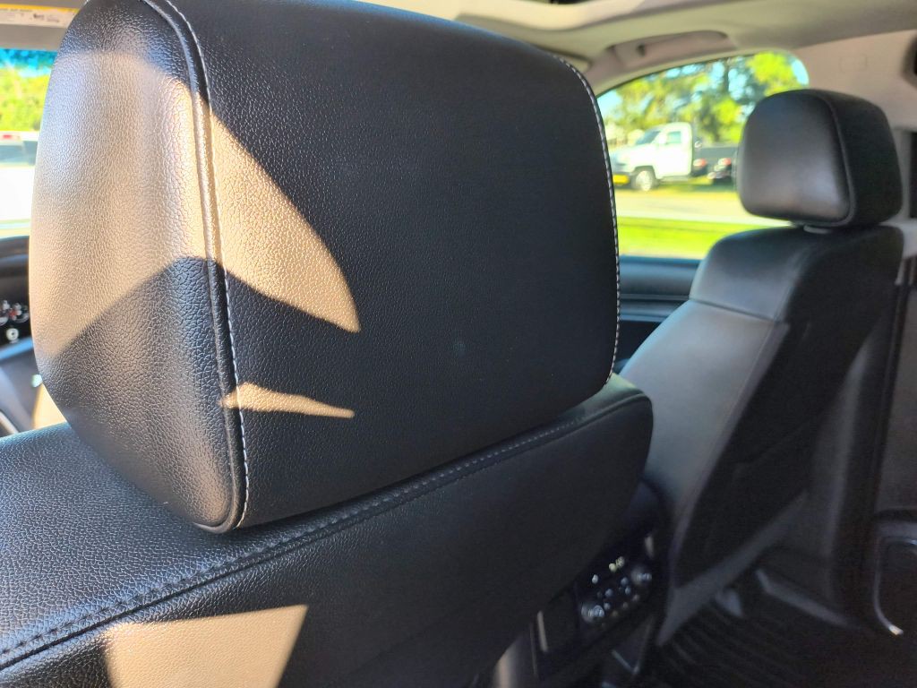 2017 Chevrolet Suburban Image 27