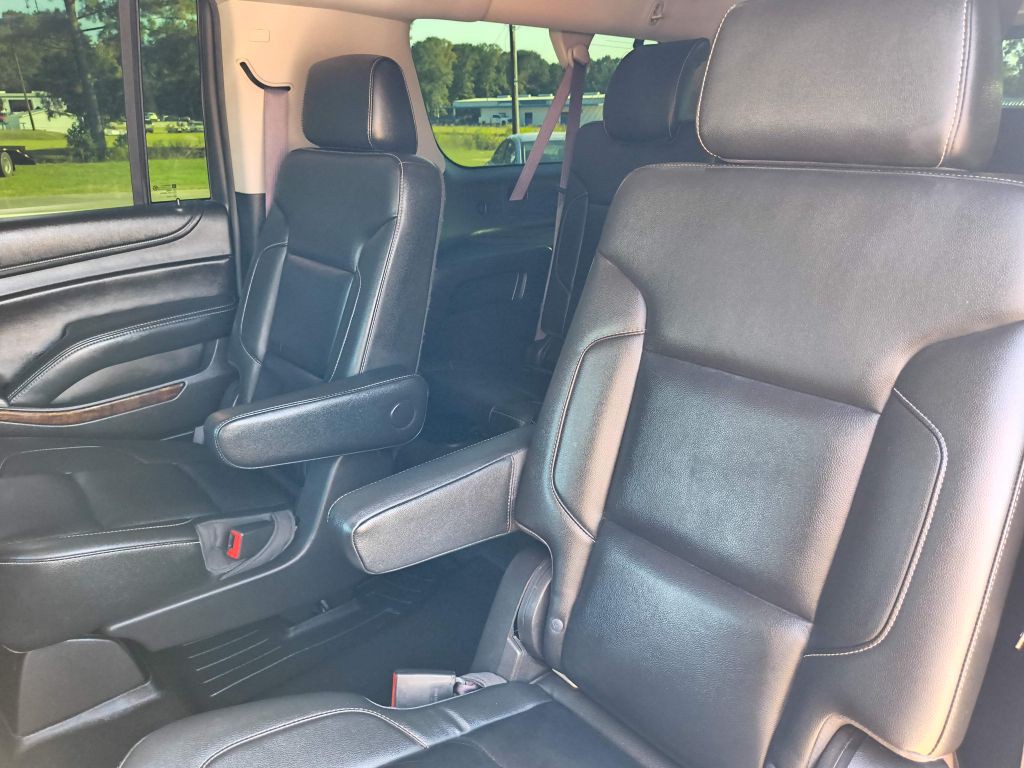 2017 Chevrolet Suburban Image 28