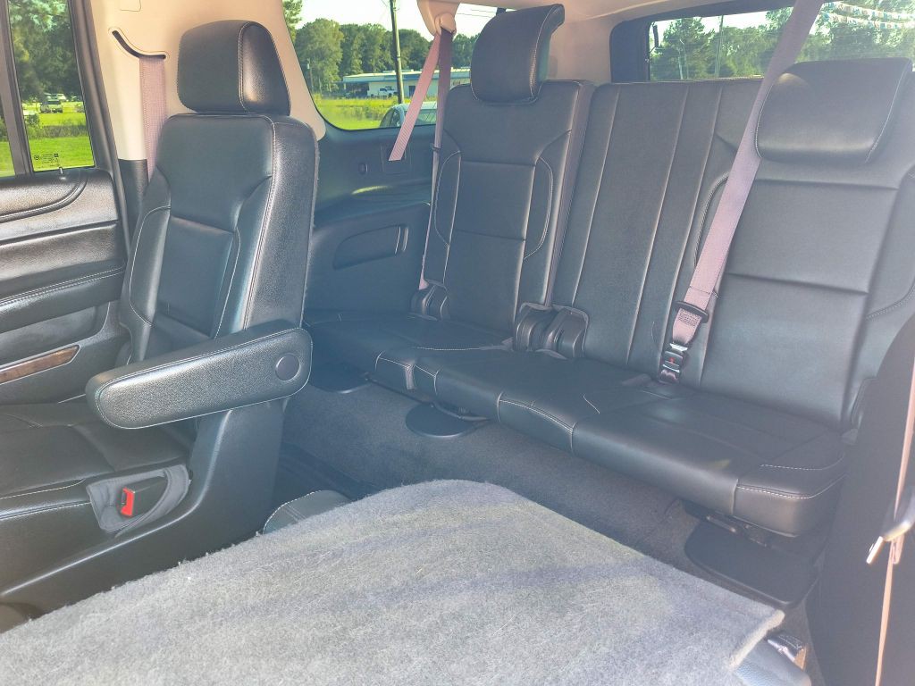 2017 Chevrolet Suburban Image 31
