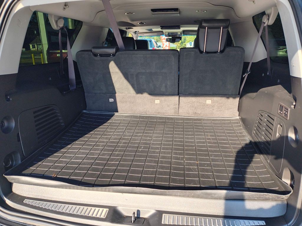 2017 Chevrolet Suburban Image 33