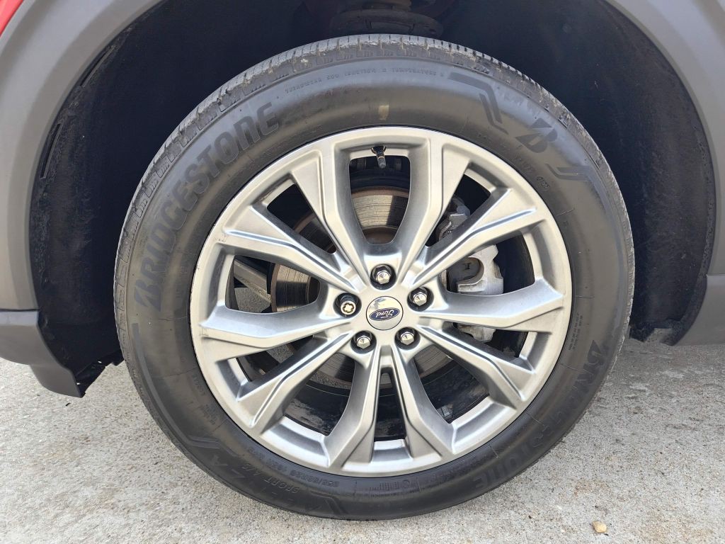 2020 Ford Explorer Image 9