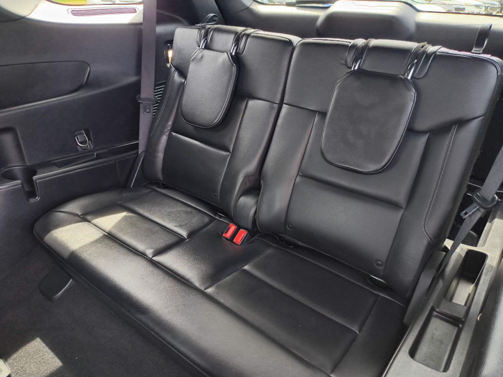 2020 Ford Explorer Image 25