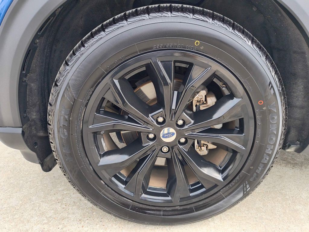 2020 Ford Explorer Image 9