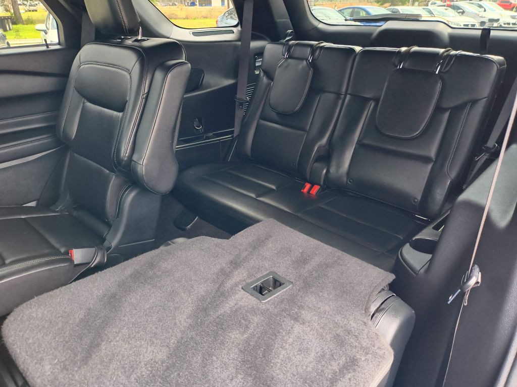 2020 Ford Explorer Image 25