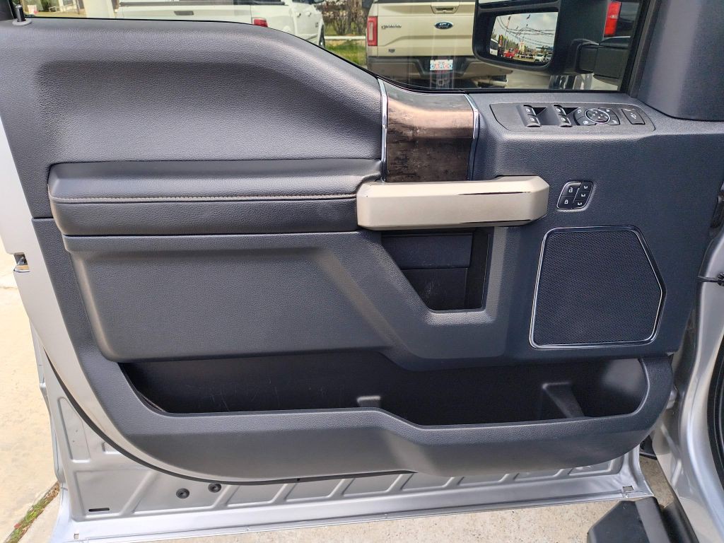 2022 Ford F-350 Image 17