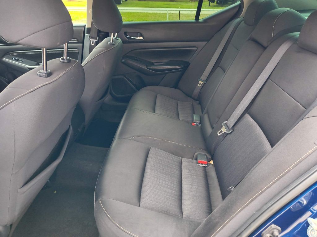 2020 Nissan Altima Image 22