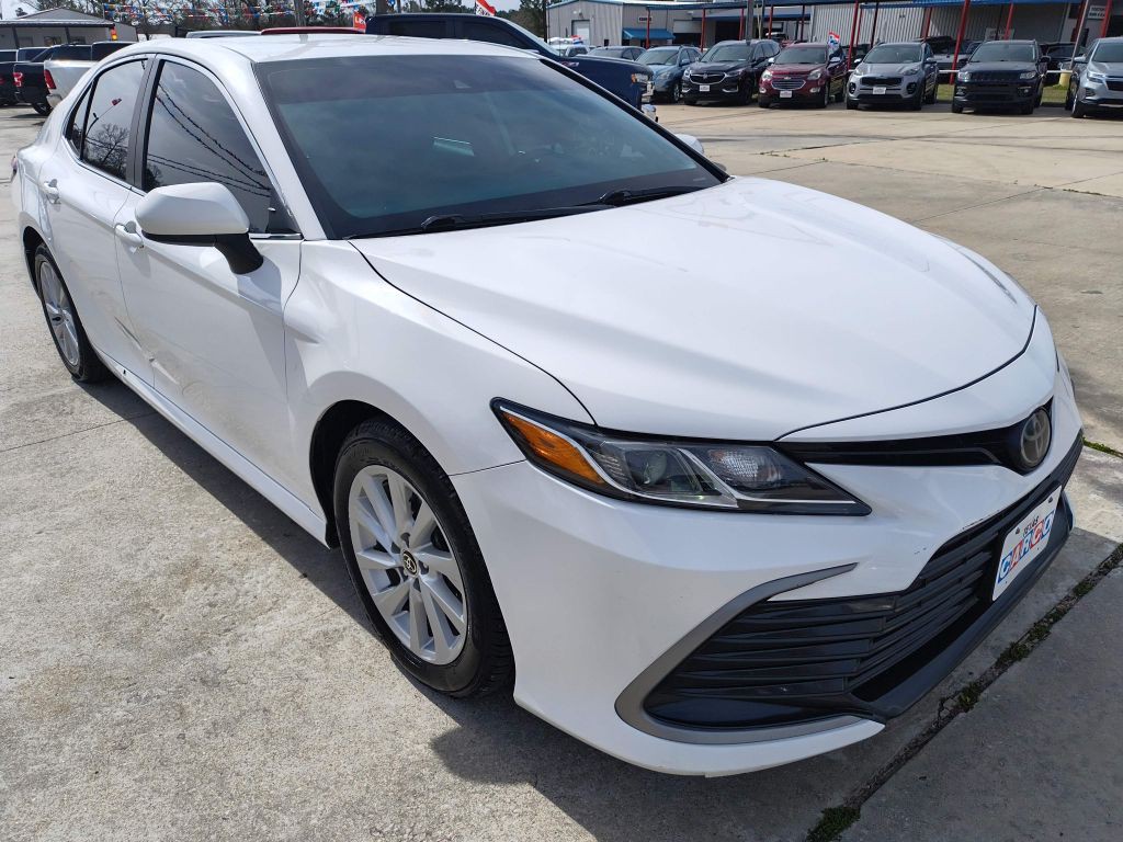 2022 Toyota Camry Image 7