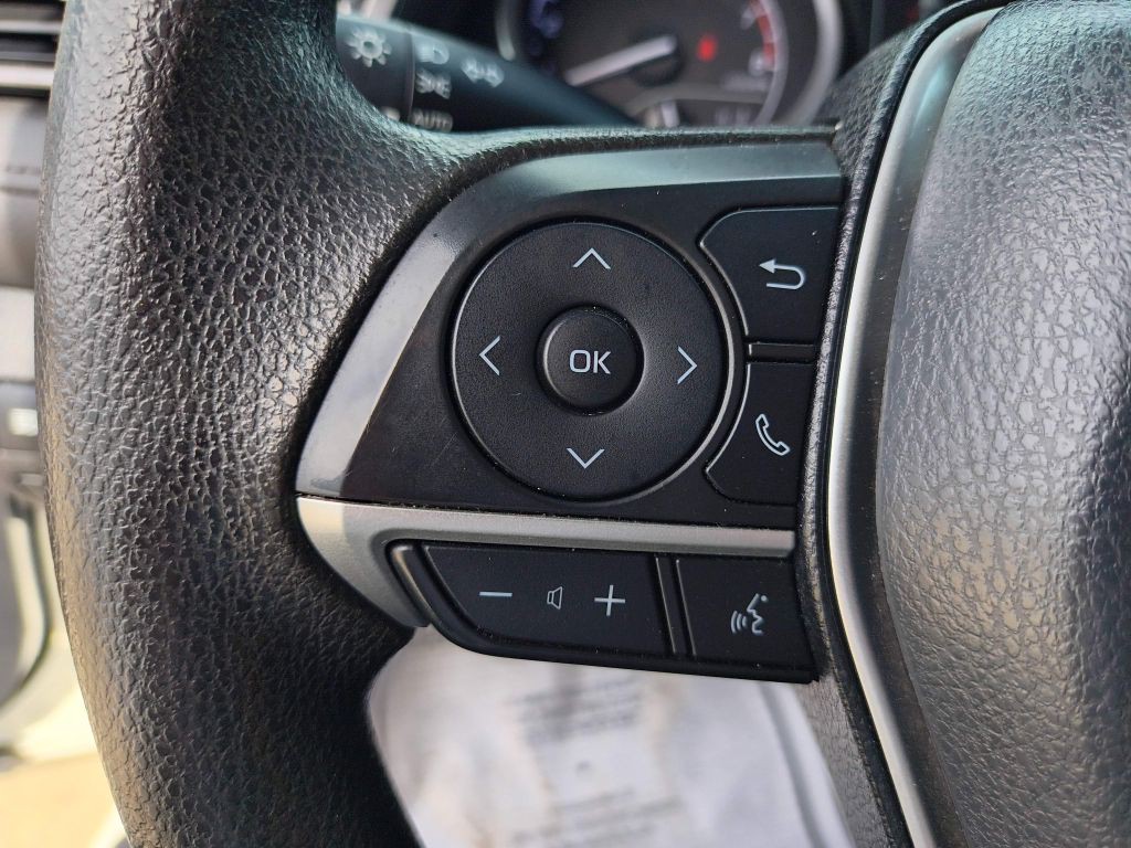 2022 Toyota Camry Image 16