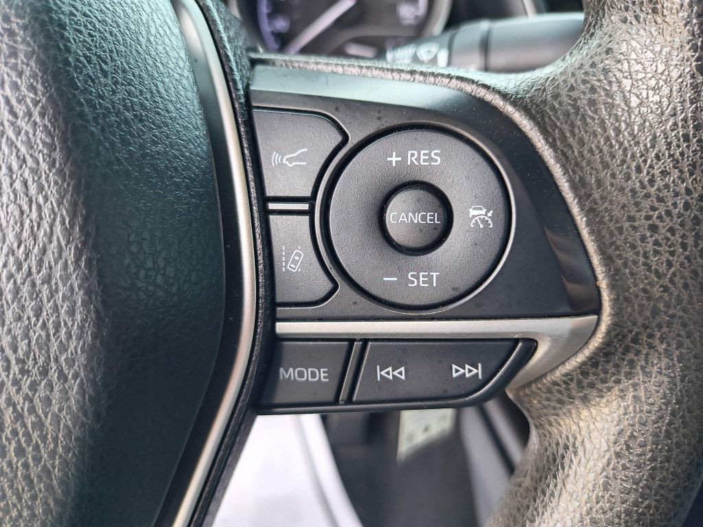 2022 Toyota Camry Image 17