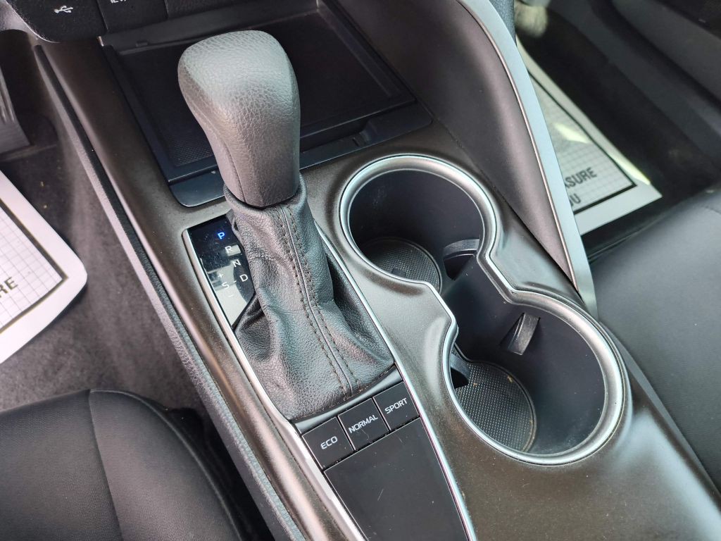 2022 Toyota Camry Image 21