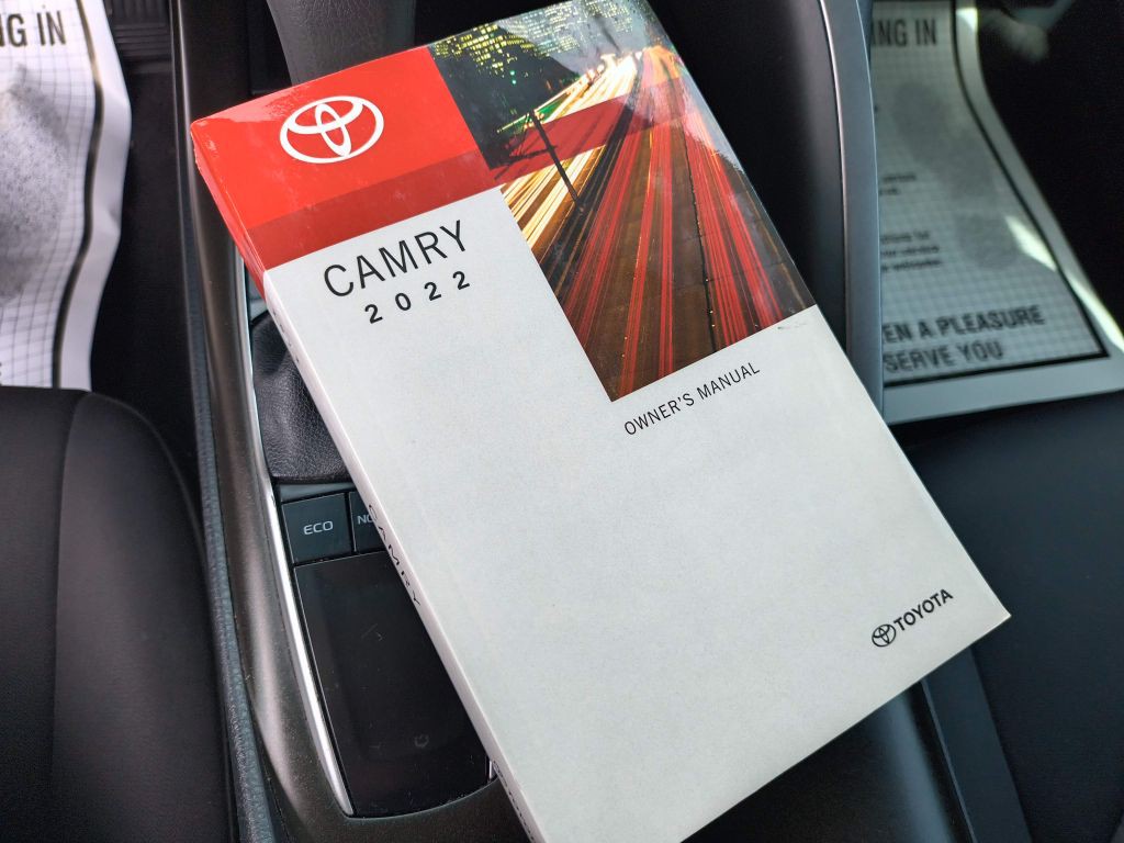 2022 Toyota Camry Image 27