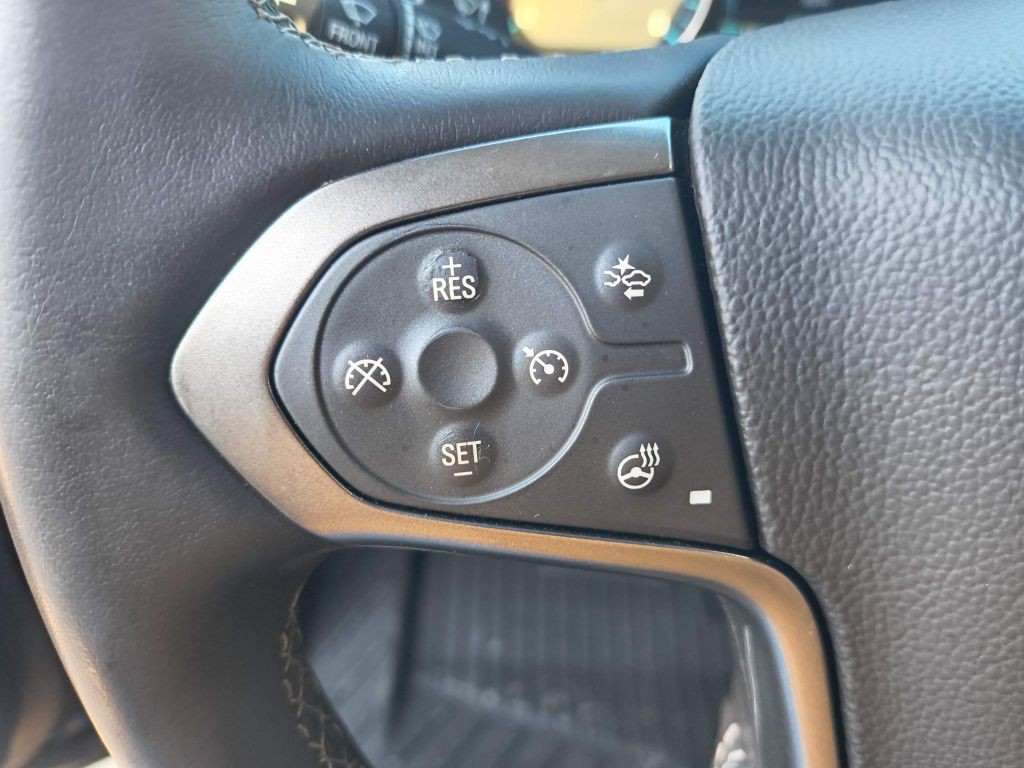 2020 Chevrolet Suburban Image 16