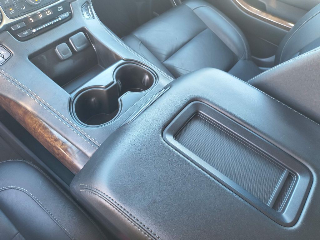 2020 Chevrolet Suburban Image 22