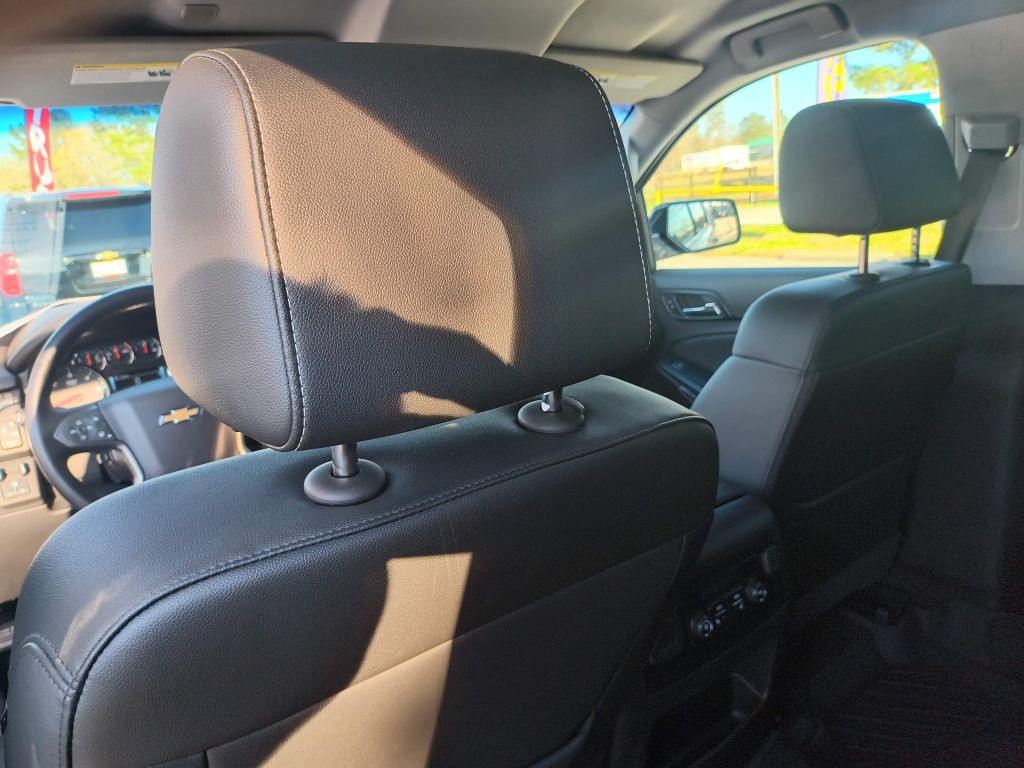 2020 Chevrolet Suburban Image 24