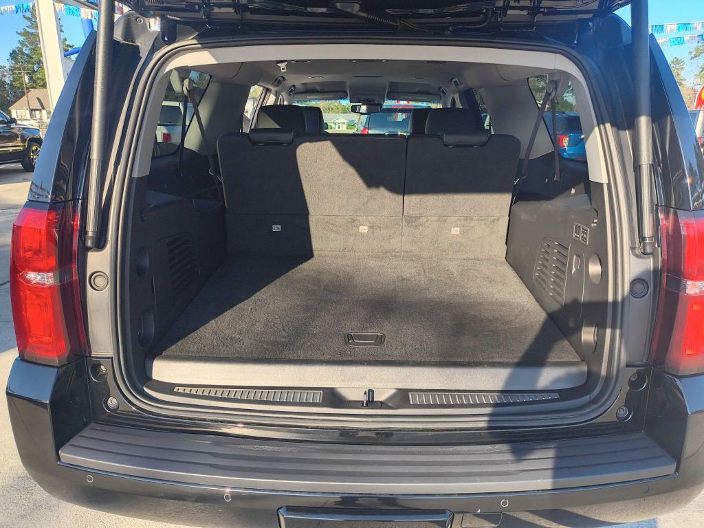 2020 Chevrolet Suburban Image 28