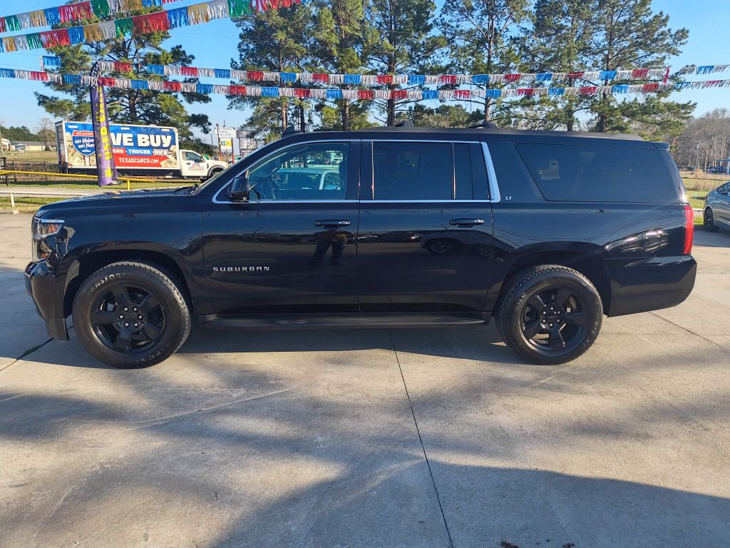 2020 Chevrolet Suburban Image 2