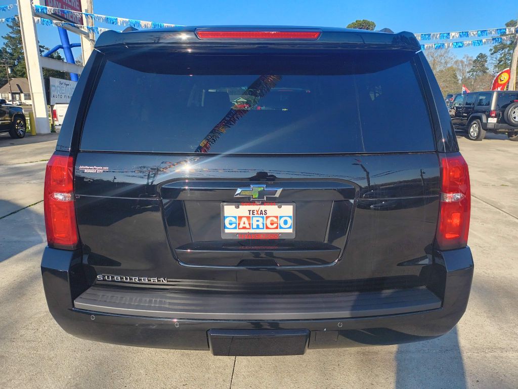 2020 Chevrolet Suburban Image 4