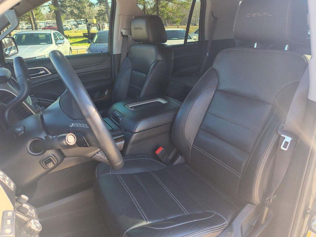 2018 GMC Yukon Image 16