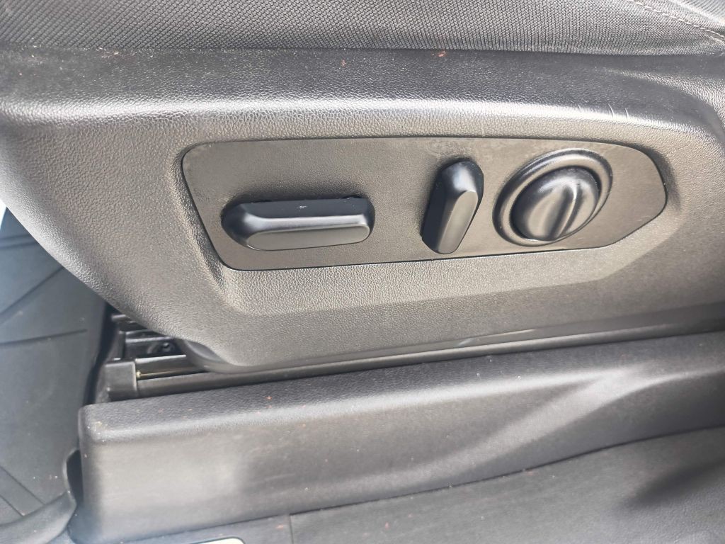 2020 Chevrolet Silverado 1500 Image 12