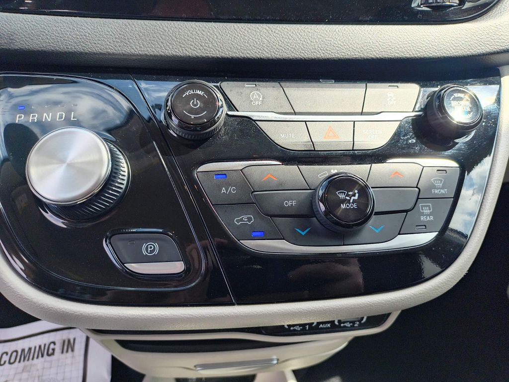 2023 Chrysler Voyager Image 21