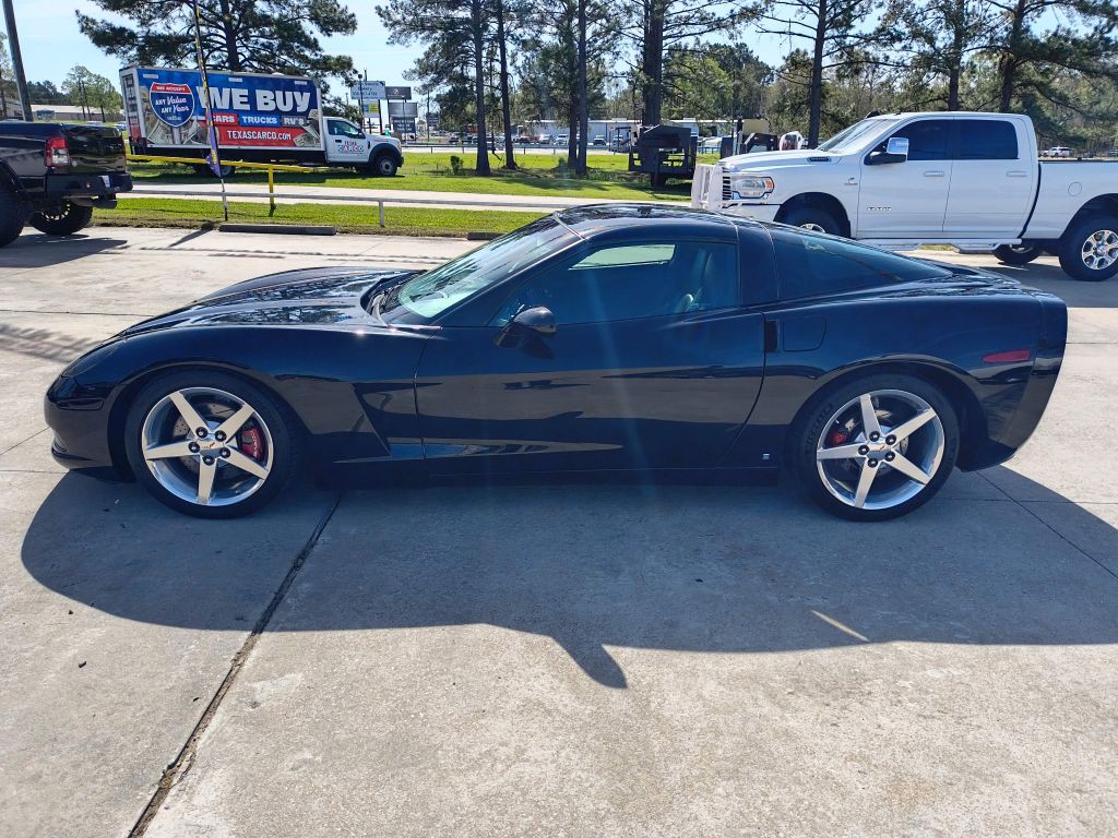2006 Chevrolet Corvette Image 2