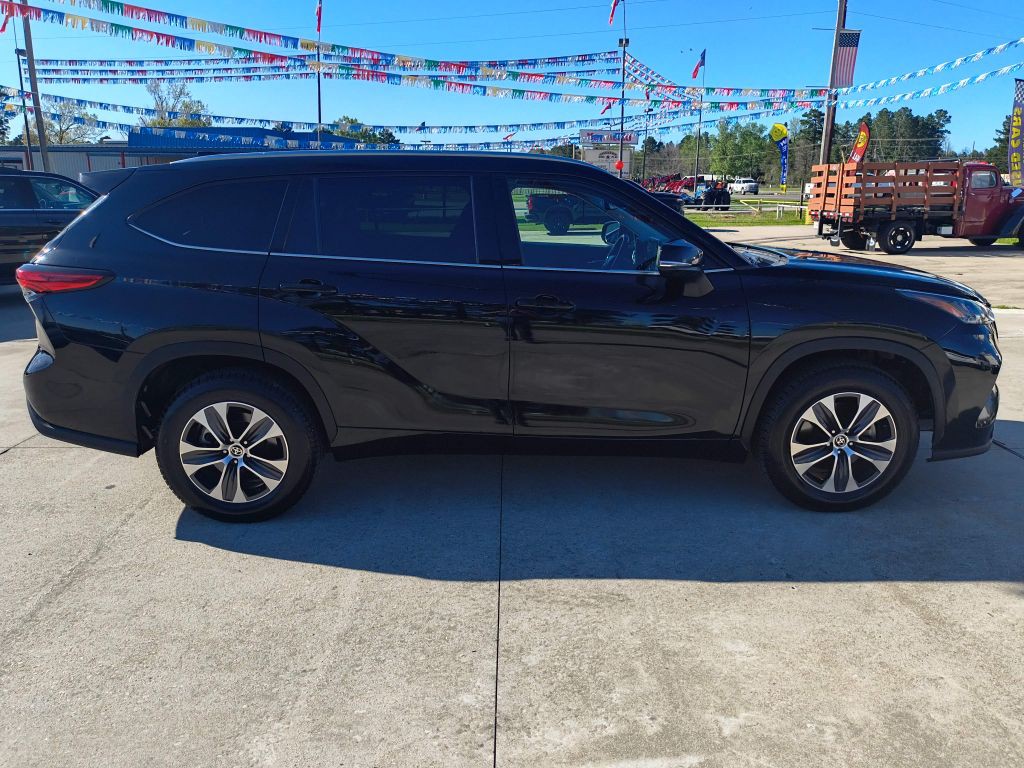 2021 Toyota Highlander Image 6