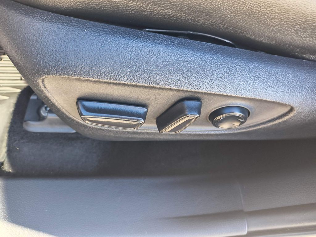 2021 Toyota Highlander Image 13