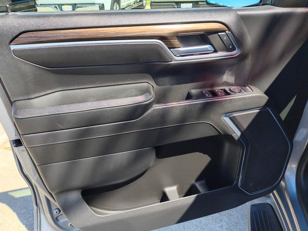 2023 Chevrolet Silverado 1500 Image 13